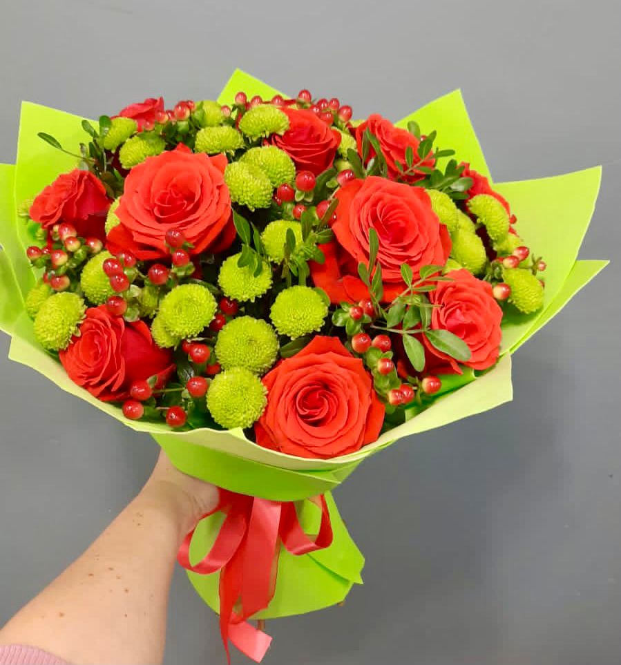 Букет цветов из: Хризантемы и Розы в Клину