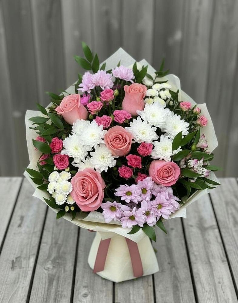 Букет цветов из: Альстромерии, Гвоздики, Розы и Хризантемы в Клину