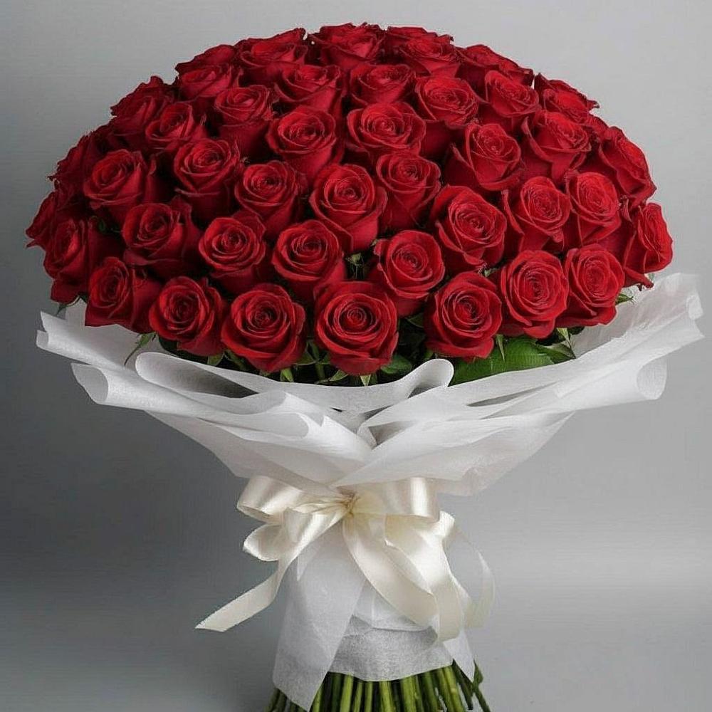 Букет 101 Красная роза Блэк Мэджик в Клину