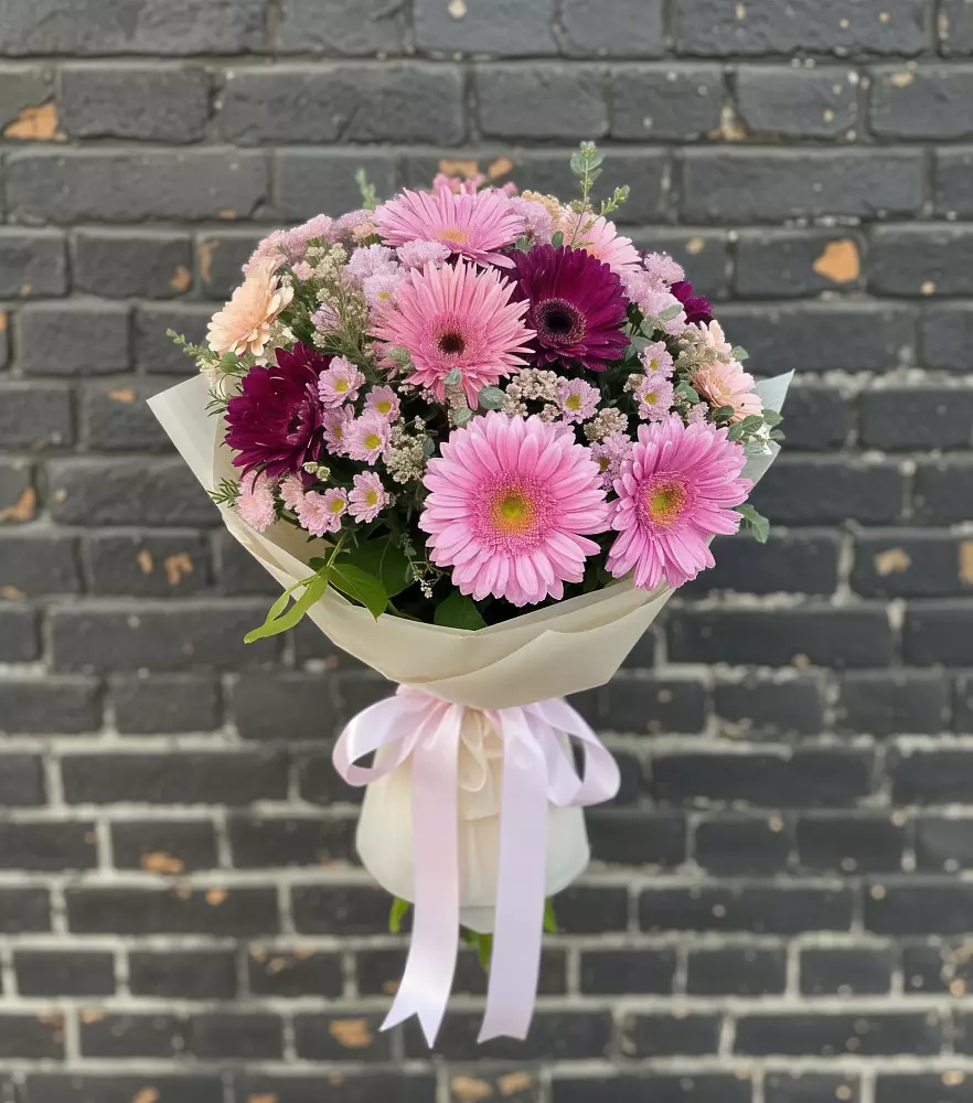 Букет цветов из: Герберы и Хризантемы в Клину