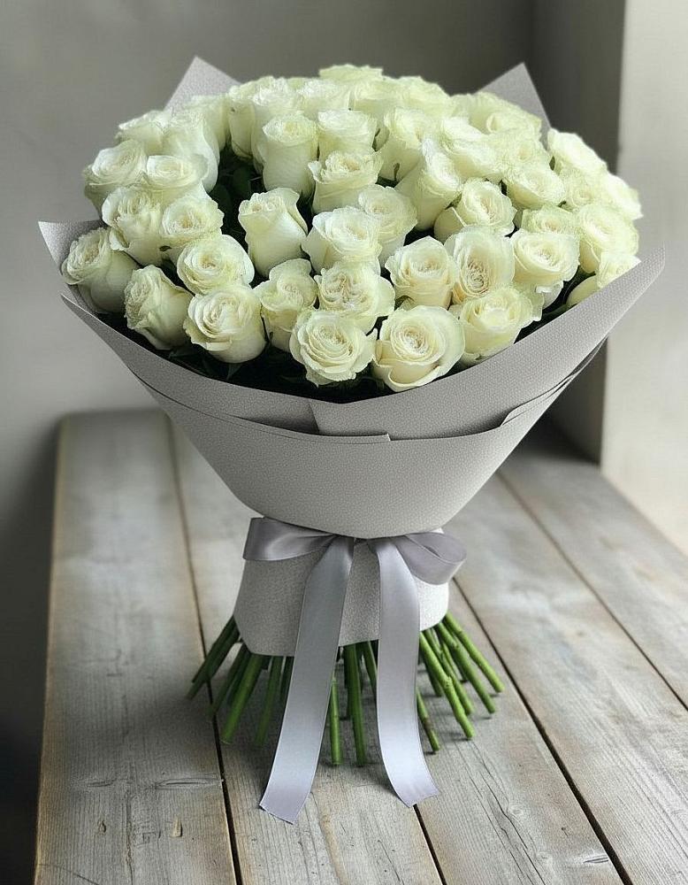 Букет 35 Белых роз в Клину