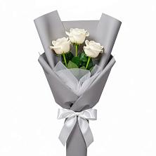 Букет 3 белые розы в Клину
