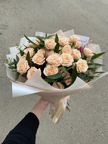 Букет Кремовые розы Латте в Клину